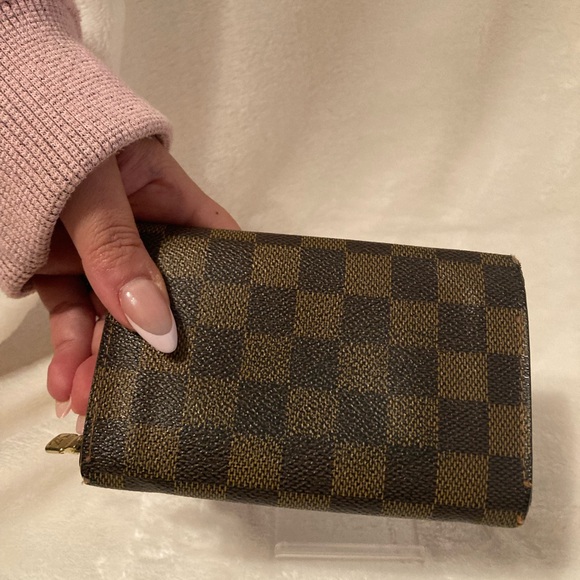 Louis Vuitton Tresor Damier Ebene Bi-fold Wallet - Picture 6 of 6